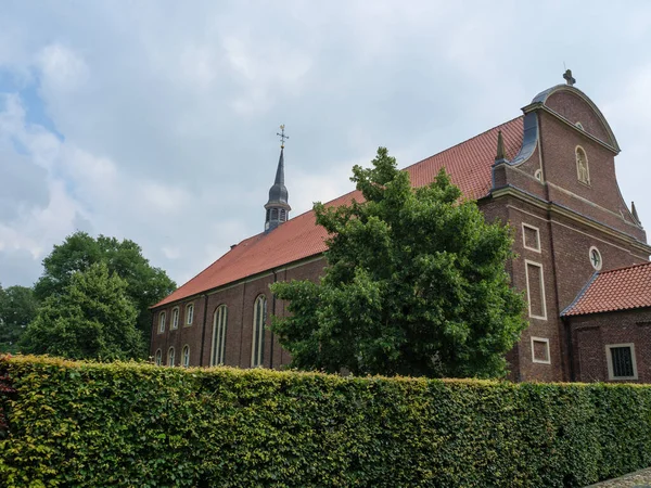 Liten Kyrka Det Tyska Muensterland — Stockfoto