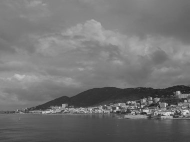 Akdeniz 'deki Korsika Adası.