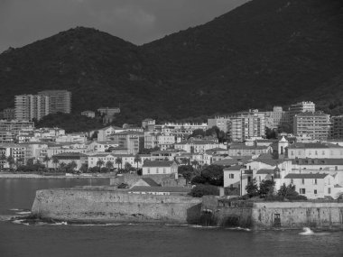 Akdeniz 'deki Korsika Adası.