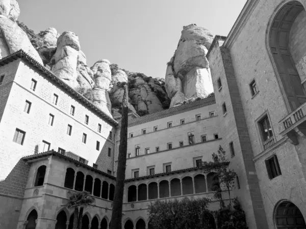 スペインのモンセラット修道院 — ストック写真