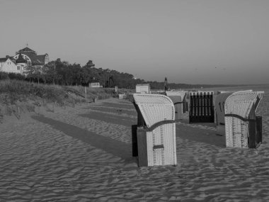 Binz plajında gün doğumu