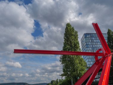 Bonn şehri Almanya 'da Ren nehrinin kenarında.