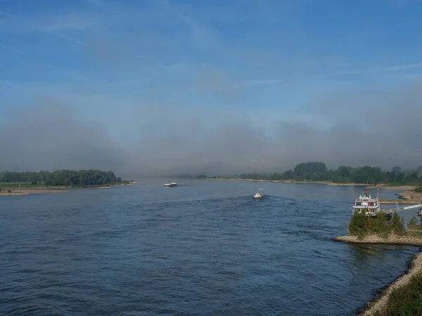 Νωρίς Πρωί Στο Ποτάμι Ρινόκερος Στη Γερμανία — Φωτογραφία Αρχείου