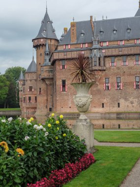 Hollanda 'daki Utrecht yakınlarındaki Haar Kalesi.