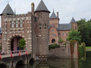 Hollanda 'daki Utrecht yakınlarındaki Haar Kalesi.