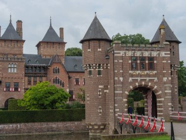 Hollanda 'daki Utrecht yakınlarındaki Haar Kalesi.