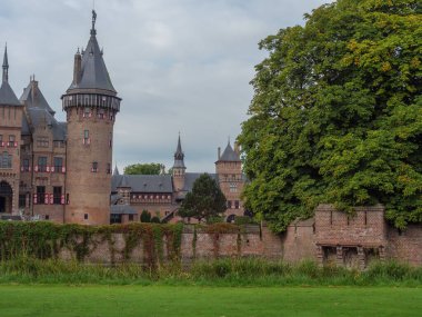 Hollanda 'daki Utrecht yakınlarındaki Haar Kalesi.