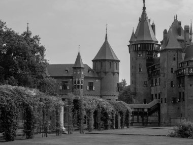 Hollanda 'daki Utrecht yakınlarındaki Haar Kalesi.