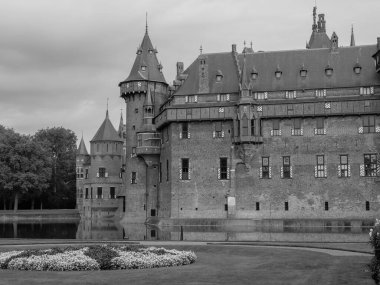 Hollanda 'daki Utrecht yakınlarındaki Haar Kalesi.