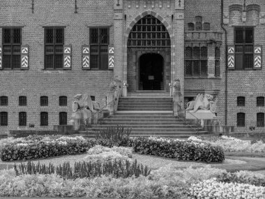 Hollanda 'daki Utrecht yakınlarındaki Haar Kalesi.