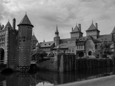 Hollanda 'daki Utrecht yakınlarındaki Haar Kalesi.