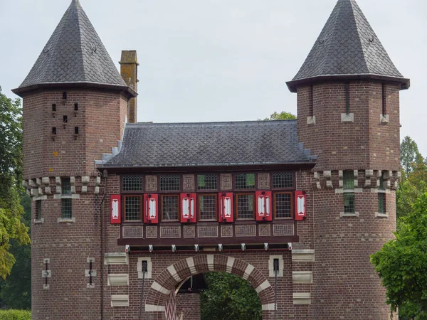 オランダのユトレヒトの近くにある城 — ストック写真