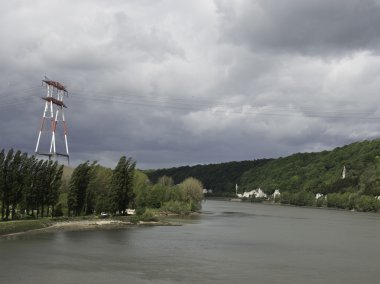seine Nehri