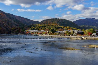 Japonya 'nın Osaka şehrinde sonbahar zamanı.