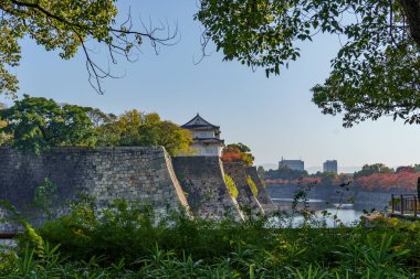 Japonya 'nın Osaka şehrinde sonbahar zamanı.