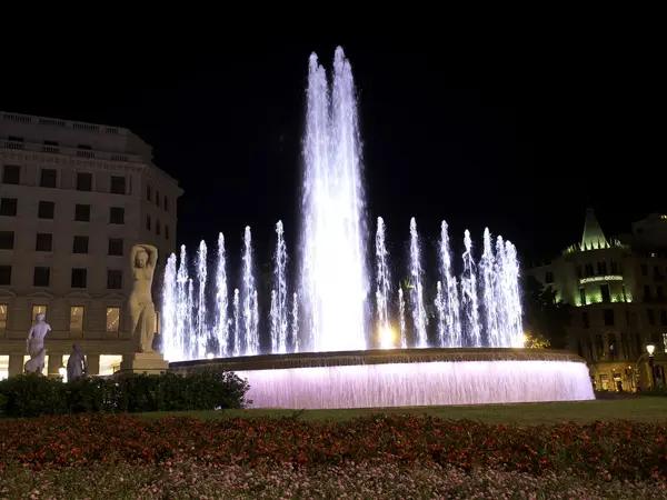 밤에 바르셀로나 — 스톡 사진