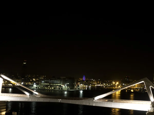 Барселона ночью — стоковое фото