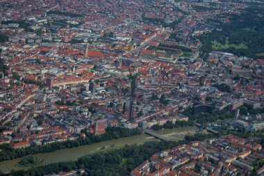 Almanya 'nın Münih kenti 5.7.2020 pervaneli uçaktan görüldü.