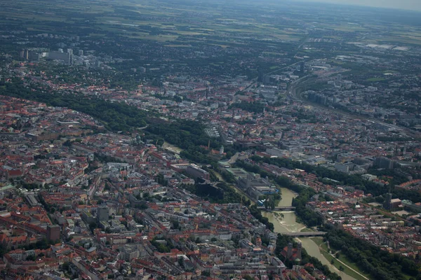 Almanya 'nın Münih kenti 5.7.2020 pervaneli uçaktan görüldü.