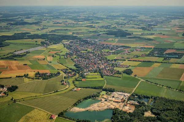 小型飛行機で南ドイツの飛行中の農村部5 2020 — ストック写真