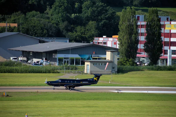 Pilatus Está Rodando Posición Despegue Aeropuerto Altenrhein Cerca Saint Gallen —  Fotos de Stock