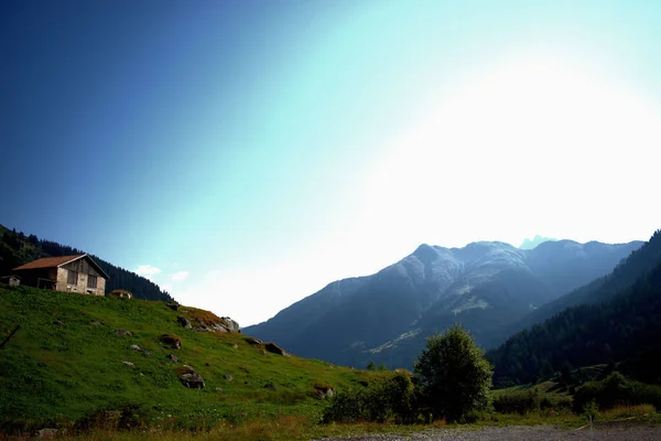 Panorama Górska Podczas Przejazdu Przez Lukmanierpass Szwajcarii 2020 — Zdjęcie stockowe