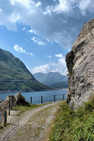 Depósito Agua Lukmanierpass Suiza 2020 — Foto de Stock