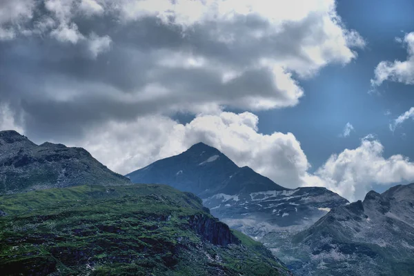 Einzigartiger Berggipfel Vals Der Schweiz 2020 — Stockfoto
