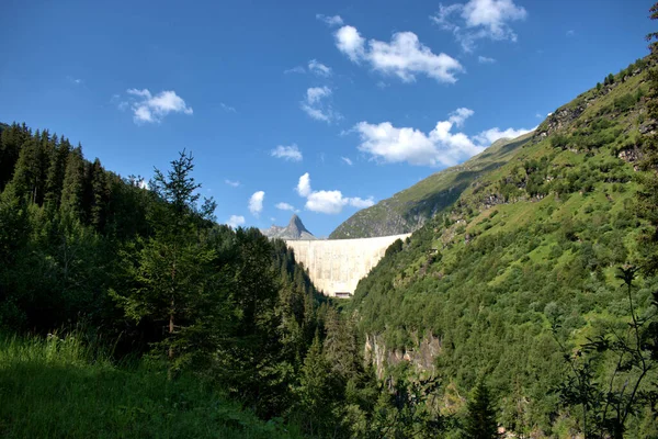 Damm Zervreila Schweiz 2020 — Stockfoto