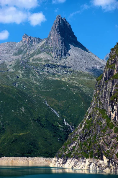 Increíble Configuración Especial Del Monte Zervreila Suiza 2020 — Foto de Stock