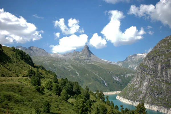 Impresionante Montaje Zervreila Suiza 2020 — Foto de Stock