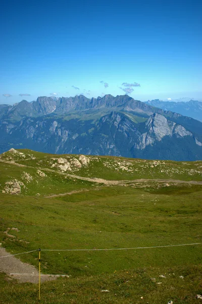 从Pizol山看到的令人震惊的瑞士山全景7 2020 — 图库照片