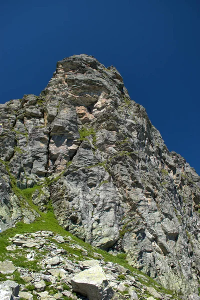 瑞士皮佐的戏剧山峰形成 2020 — 图库照片