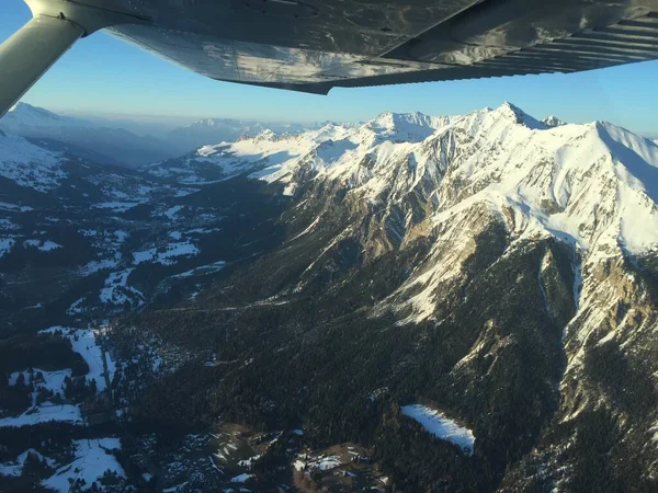 Majestätiska Snötäckta Berg Schweiz 2016 — Stockfoto