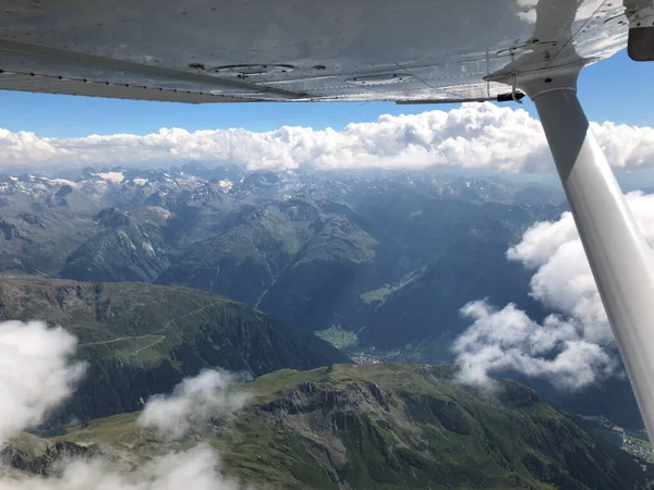 Let Nad Alpami Rakousku 2018 — Stock fotografie