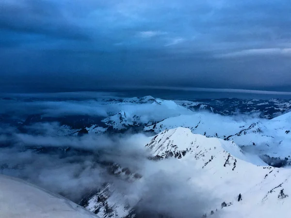 Met Sneeuw Bedekte Bergen Omgeving Van Lech Oostenrijk 2017 — Stockfoto