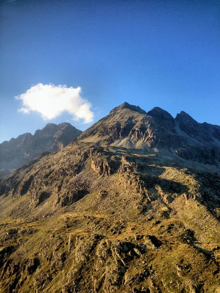 Zapierający Dech Piersiach Szczyt Górski Szwajcarii 2015 — Zdjęcie stockowe