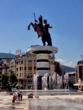 Makedonya 'nın merkezindeki Büyük İskender heykeli 10.8.2015