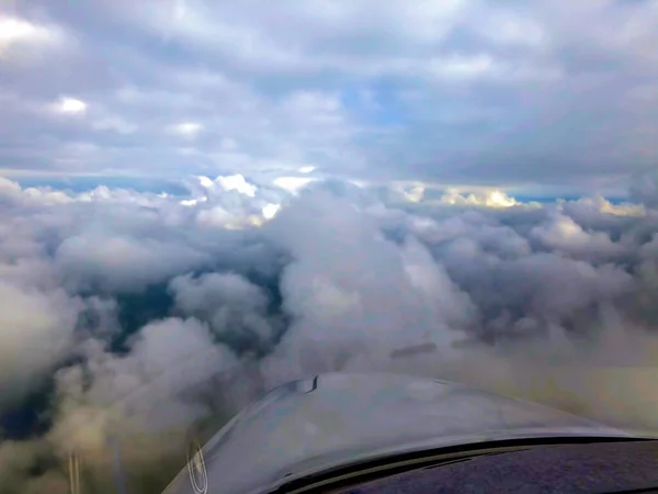 Belo Cenário Nuvem Tirado Pequeno Avião Sobre Suíça 2020 — Fotografia de Stock