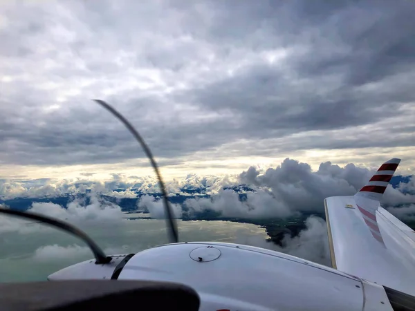 Panorama Nuboso Durante Vuelo Sobre Suiza 2020 —  Fotos de Stock