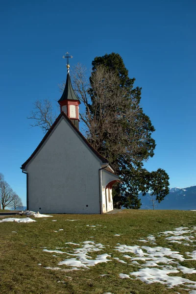 Kleine Kapelle Auf Einem Hügel Der Schweiz 2020 — Stockfoto