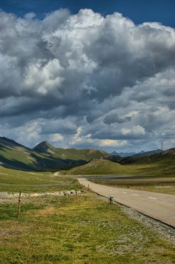 İsviçre 'deki Albulapass' ta muhteşem bir dağ manzarası 12.8.2020