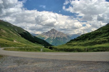 İsviçre 'deki Albulapass' ta muhteşem bir dağ manzarası 12.8.2020