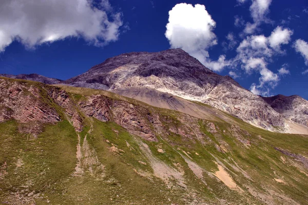 スイスのAlbulapassで信じられないほどユニークな山のパノラマ12 2020 — ストック写真