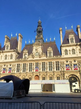 Fransa 'nın Paris merkezindeki belediye binasının görkemli binası 6.5.2016