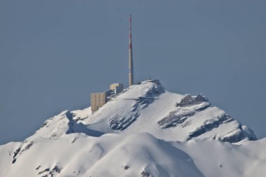 İsviçre 'deki Saentis Dağı' nın zirvesi ve anteni 19.2.2021