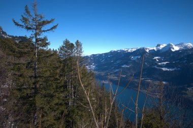 Walensee ve İsviçre 'deki Amden Alpleri' nin manzarası inanılmaz. 21.2.2021