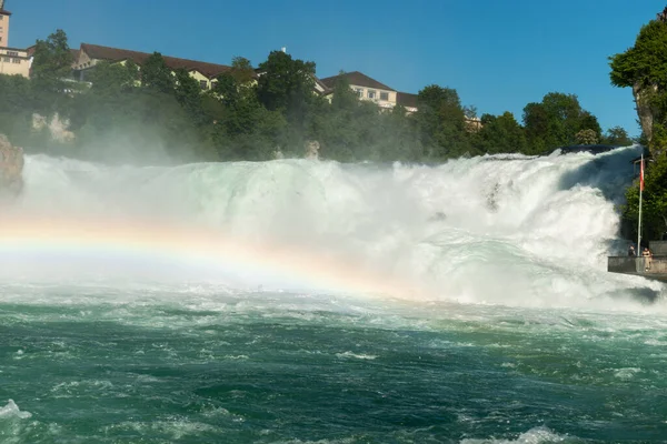 Majestoso Arco Íris Aparece Frente Fantástico Rinoceronte Cai Suíça 2021 — Fotografia de Stock