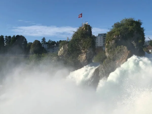 Unglaublich Schöne Rheinfälle Die Größten Europas Bei Schaffhausen Der Schweiz — Stockfoto