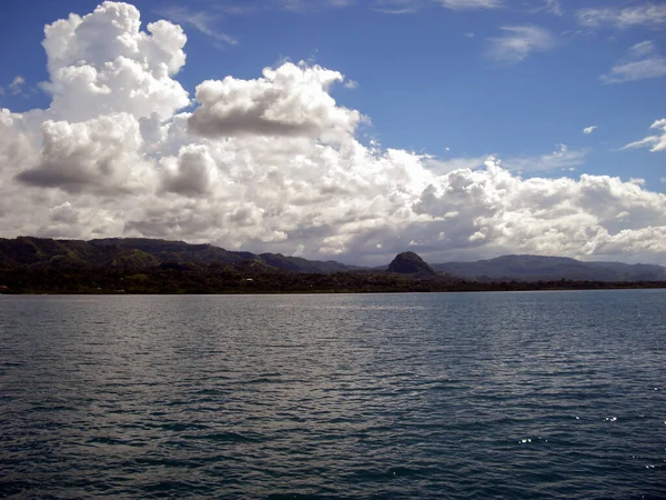 Inselhüpfen Mit Dem Boot Zwischen Cebu Und Bohol Auf Den — Stockfoto